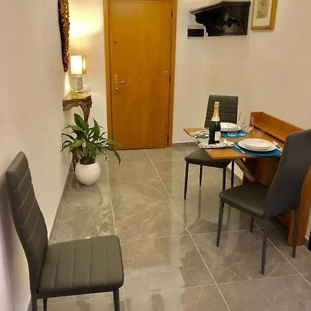 爱丽儿希尔瓦酒店 2*