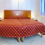 Hotel Ariel Silva 2*