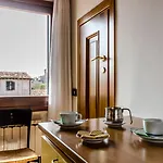 Ariel Silva Hotel