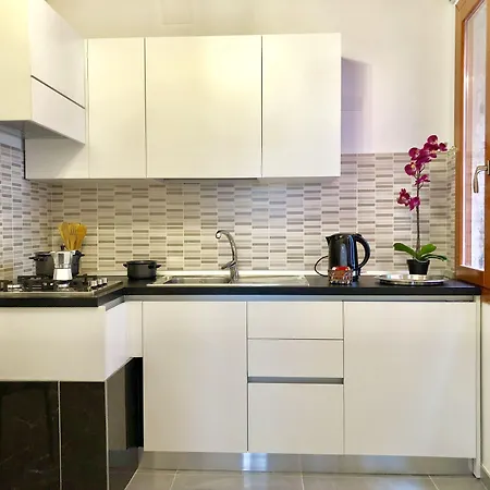 Ariel Silva 2* Veneza