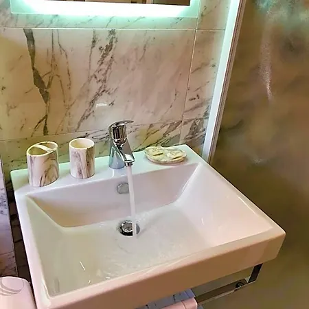 爱丽儿希尔瓦酒店 2* 威尼斯
