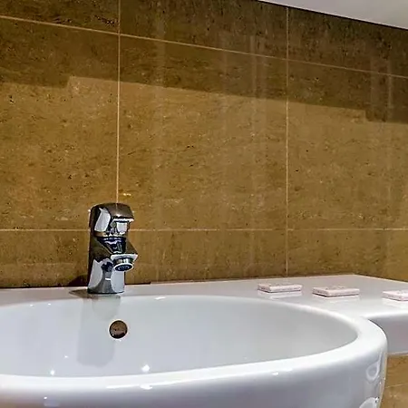 فندق أرييل سيلفا 2*