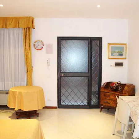 Ariel Silva Hotel Venice
