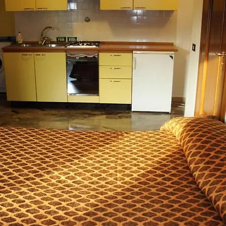 Ariel Silva 2* Venetië