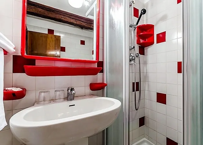 Ariel Silva מלון 2*