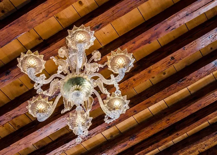 Ariel Silva Hotel 2*